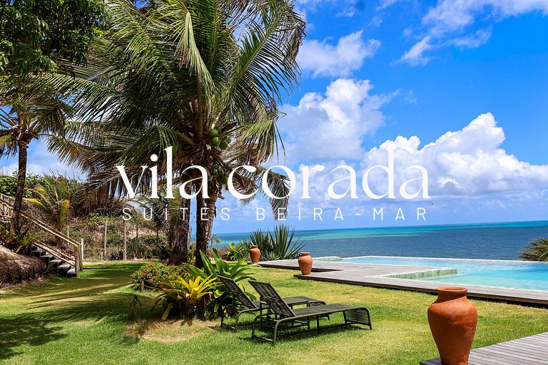 Suite tripla charmosa frente jardim